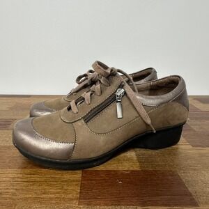 Dansko Womens Loretta Shoe 40 Brown Nubuck Leather Lace Wedge Sneaker Comfort